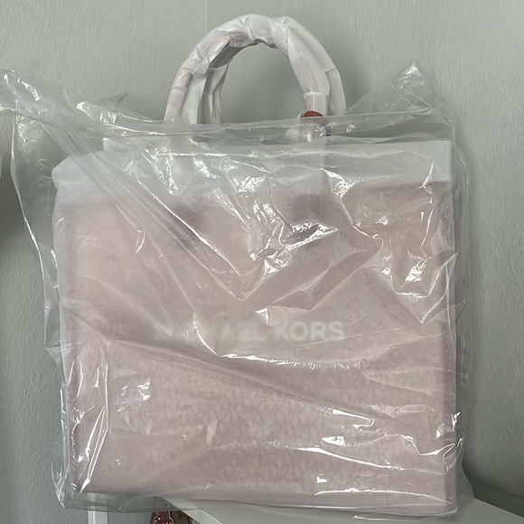 DK PWBLSH ML LG NS TOTE: MIRELLA - Picture 1 of 4